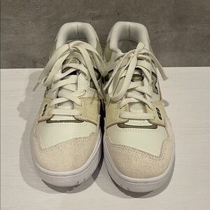 New Balance 550 Women's Sneakers in Cream, White and Sage